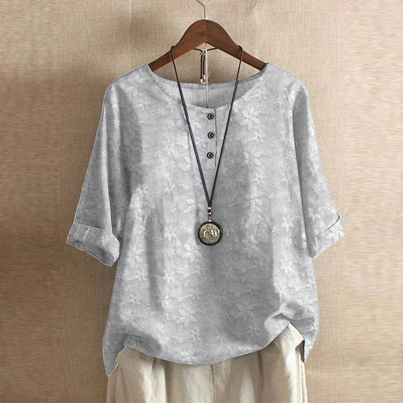 Casual Retro-Inspired Blouse