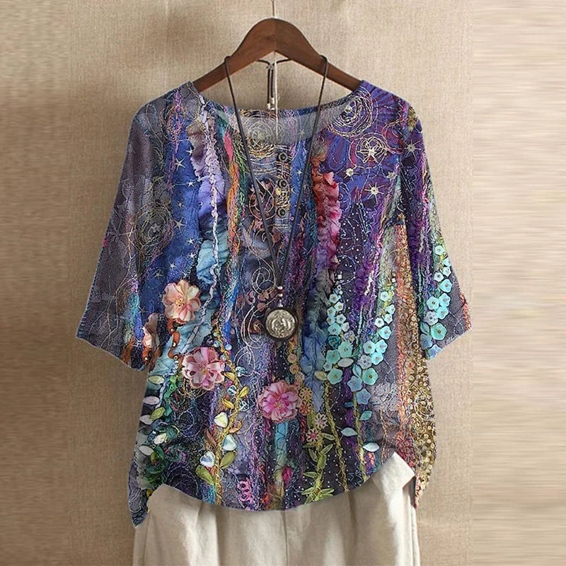 Casual Retro-Inspired Blouse