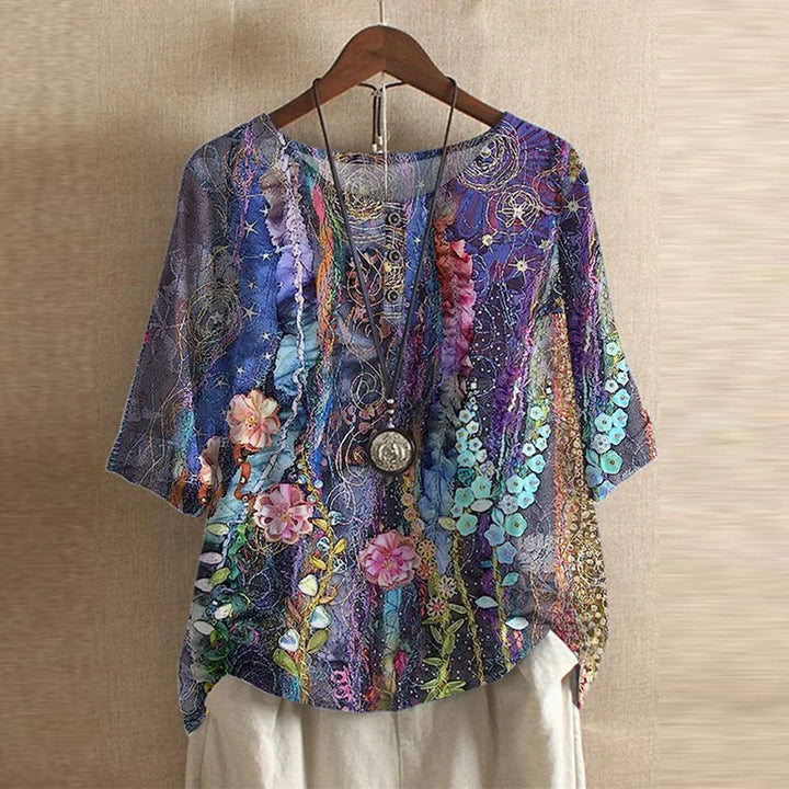 Casual Retro-Inspired Blouse