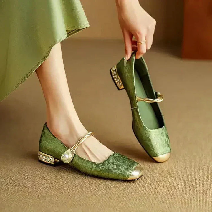 Vintage Braided Pearl Strap Shoes