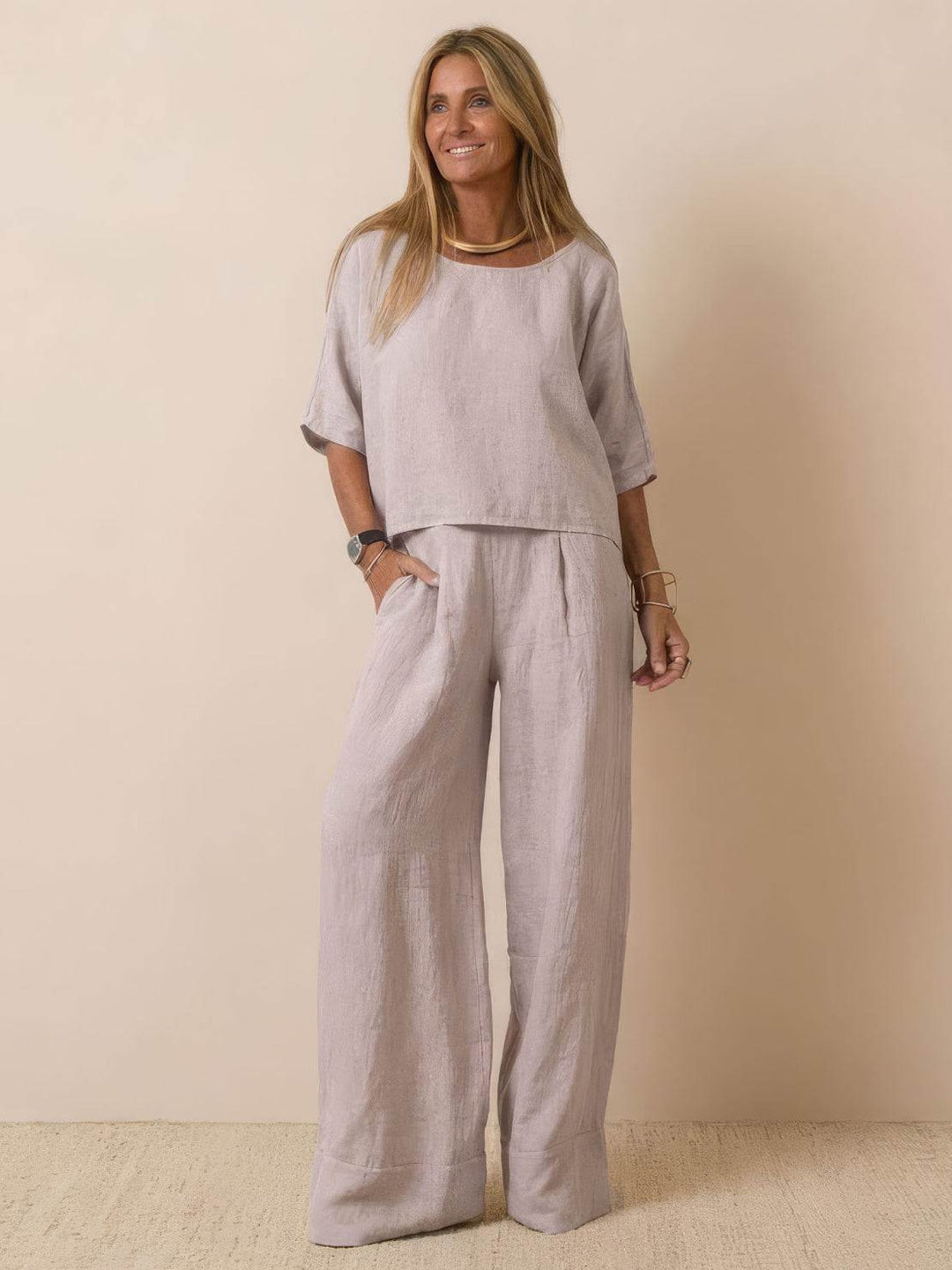 At Ease & Down to Earth: Short-sleeved Pullover & Wide Trouser Matching Set