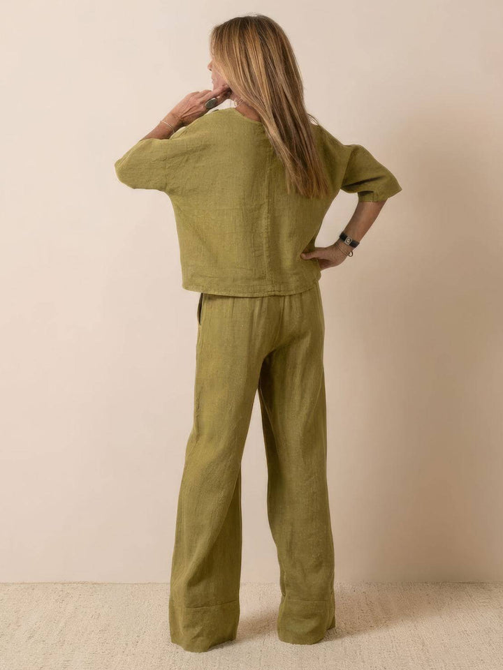 At Ease & Down to Earth: Short-sleeved Pullover & Wide Trouser Matching Set