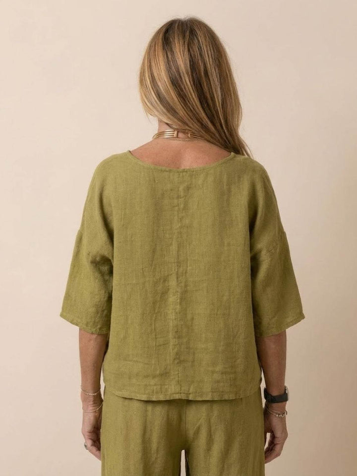 At Ease & Down to Earth: Short-sleeved Pullover & Wide Trouser Matching Set